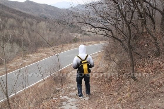 Hike Miaofeng Mountain Pilgrimage Path Beijing