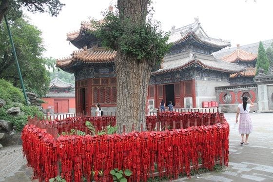 How to Visit Wanshou Temple in Beijing
