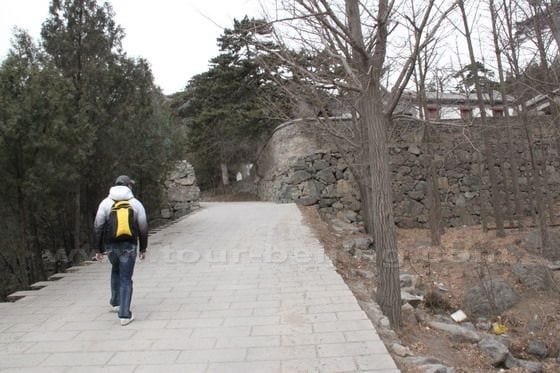 Hike Miaofeng Mountain Pilgrimage Path Beijing