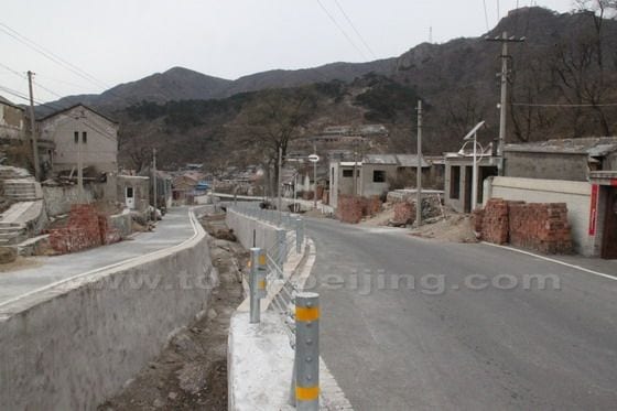 Hike Miaofeng Mountain Pilgrimage Path Beijing