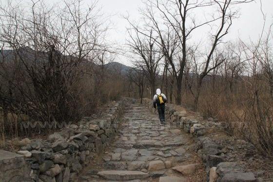 Hike Miaofeng Mountain Pilgrimage Path Beijing